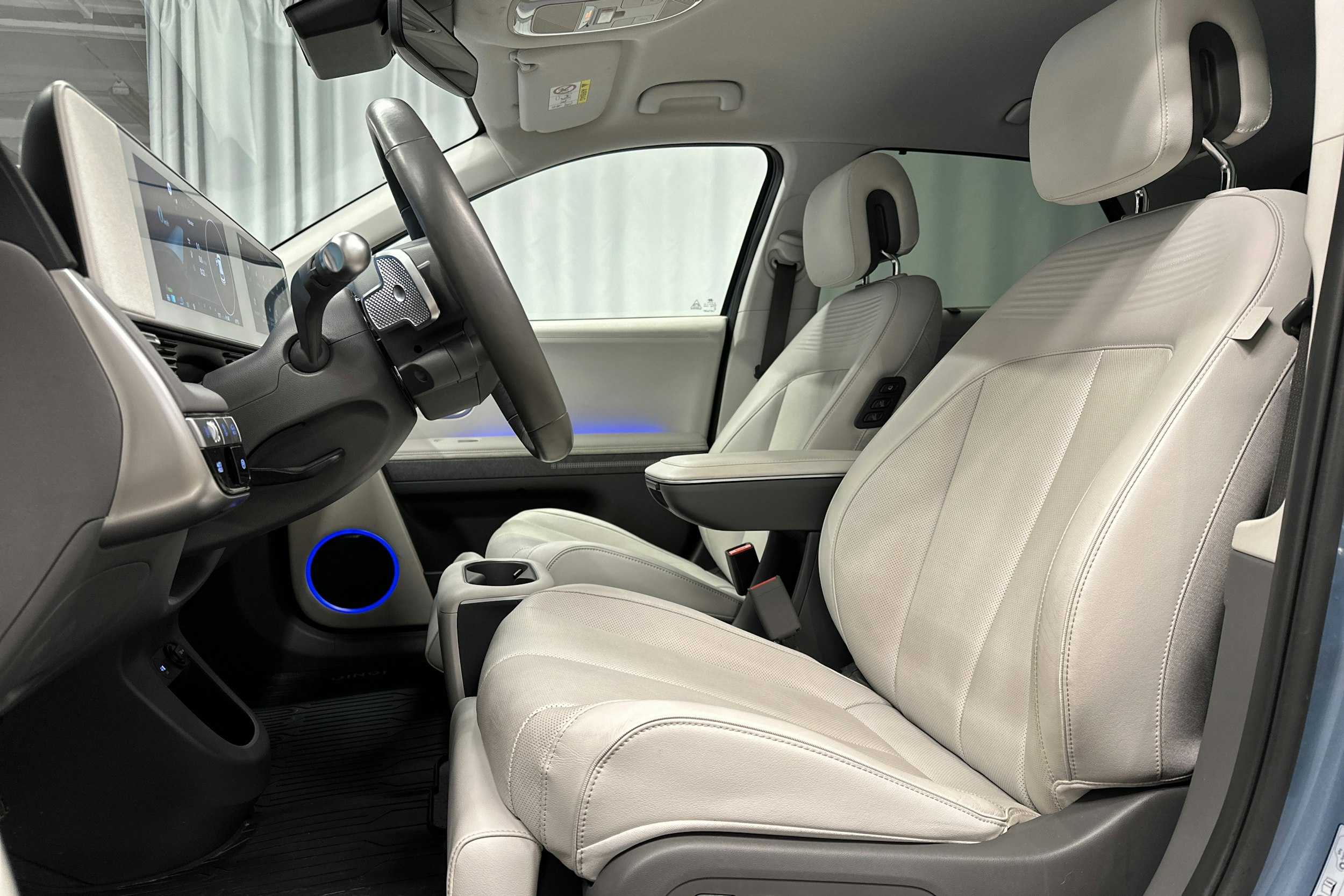 sininen Hyundai IONIQ 5 2022 kuva 27.