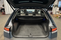 sininen Hyundai IONIQ 5 2022 kuva 32.