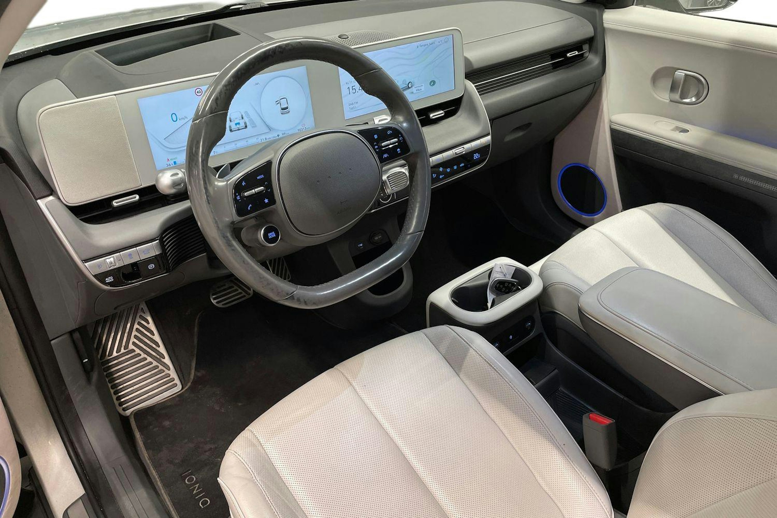 harmaa Hyundai IONIQ 5 2022 kuva 7.