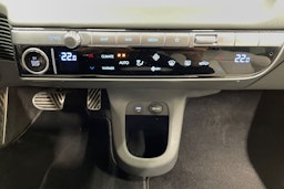harmaa Hyundai IONIQ 5 2022 kuva 23.