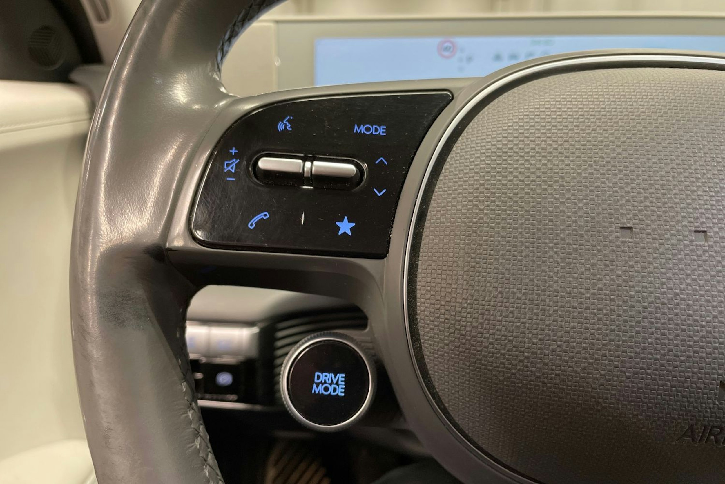 harmaa Hyundai IONIQ 5 2022 kuva 26.