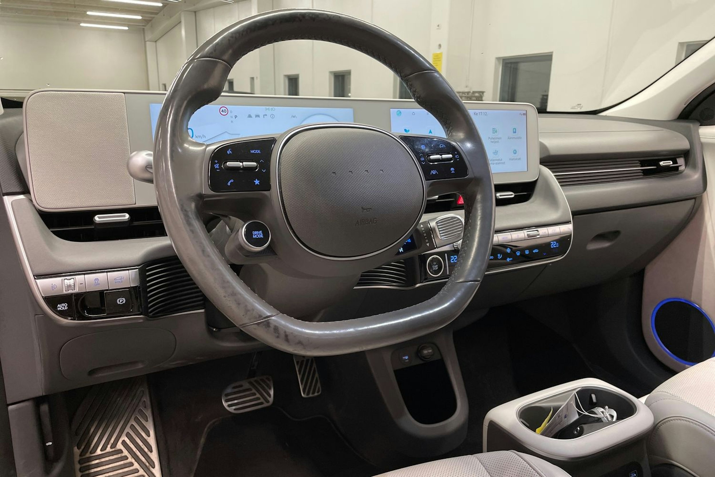 harmaa Hyundai IONIQ 5 2022 kuva 31.