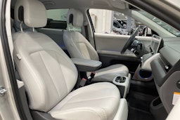 harmaa Hyundai IONIQ 5 2022 kuva 32.