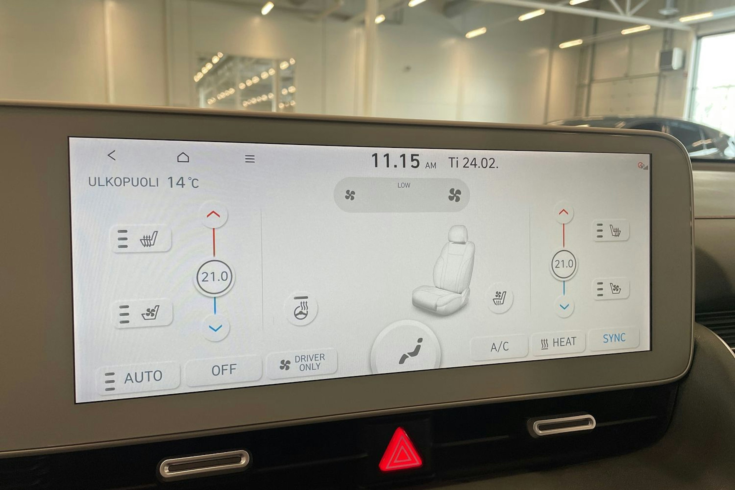 harmaa Hyundai IONIQ 5 2022 kuva 34.