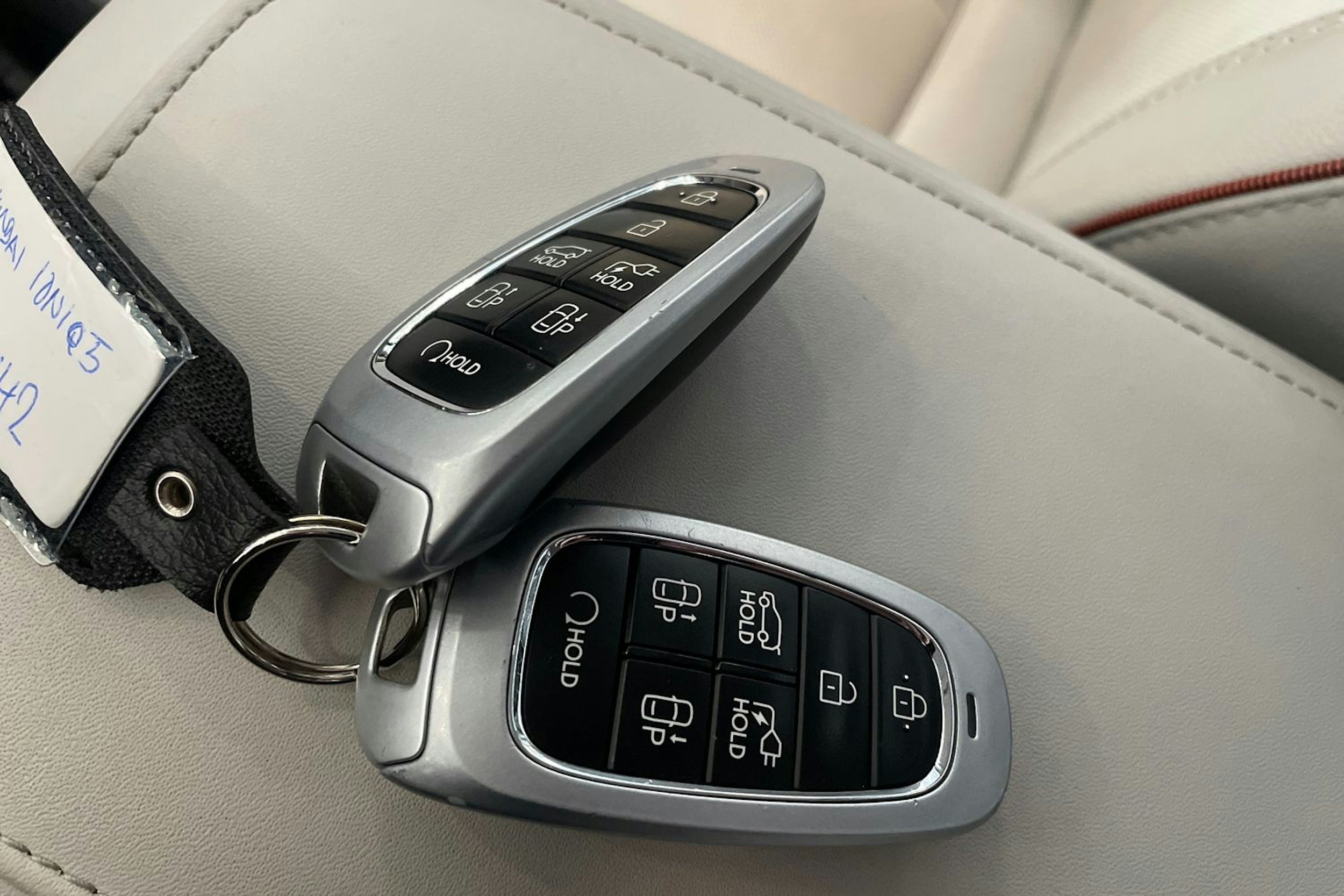 harmaa Hyundai IONIQ 5 2022 kuva 40.