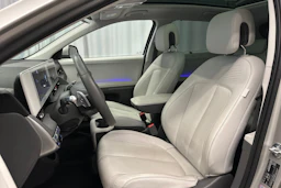 harmaa Hyundai IONIQ 5 2024 kuva 18.