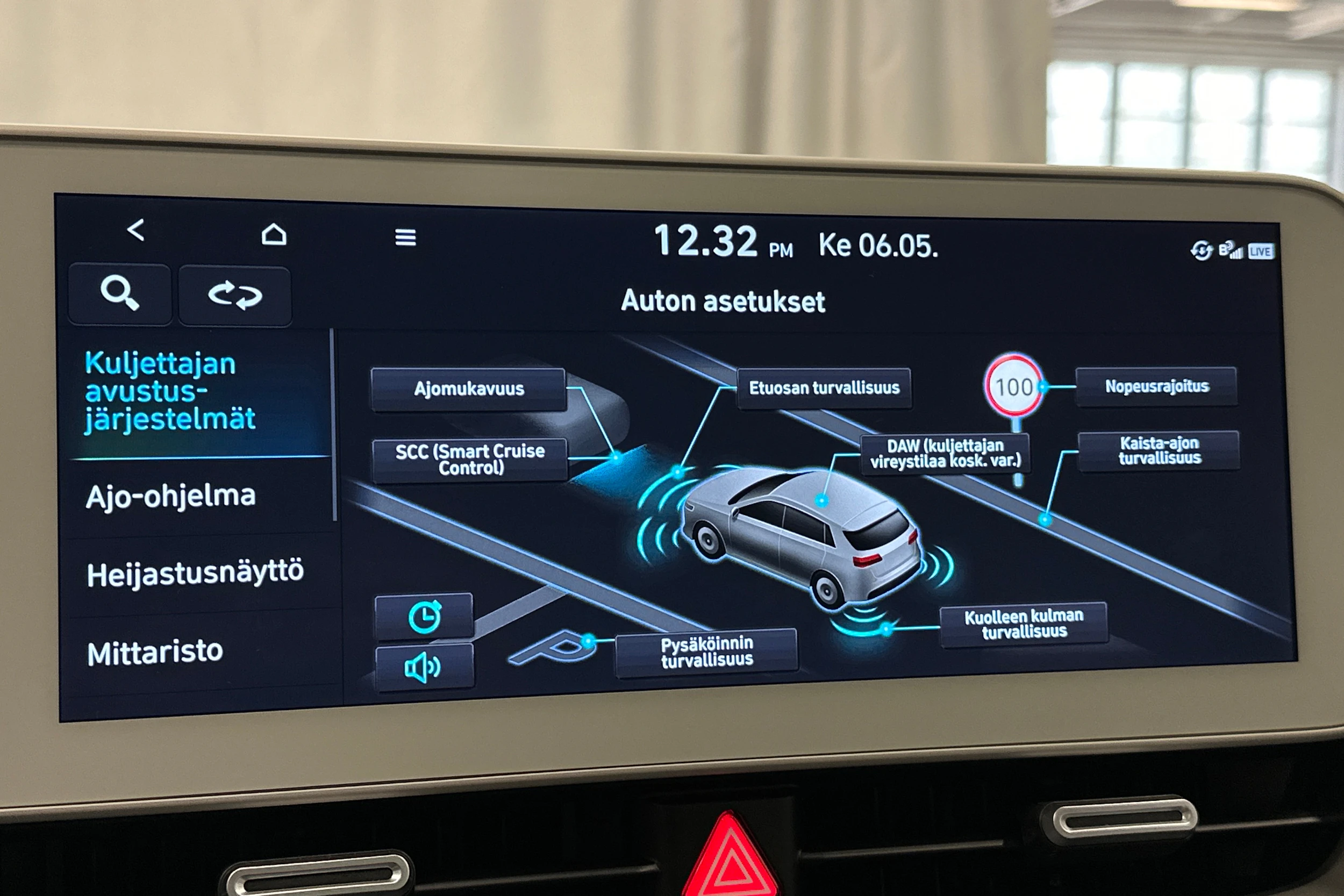 harmaa Hyundai IONIQ 5 2024 kuva 30.