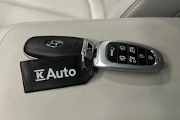 harmaa Hyundai IONIQ 5 2024 kuva 36.