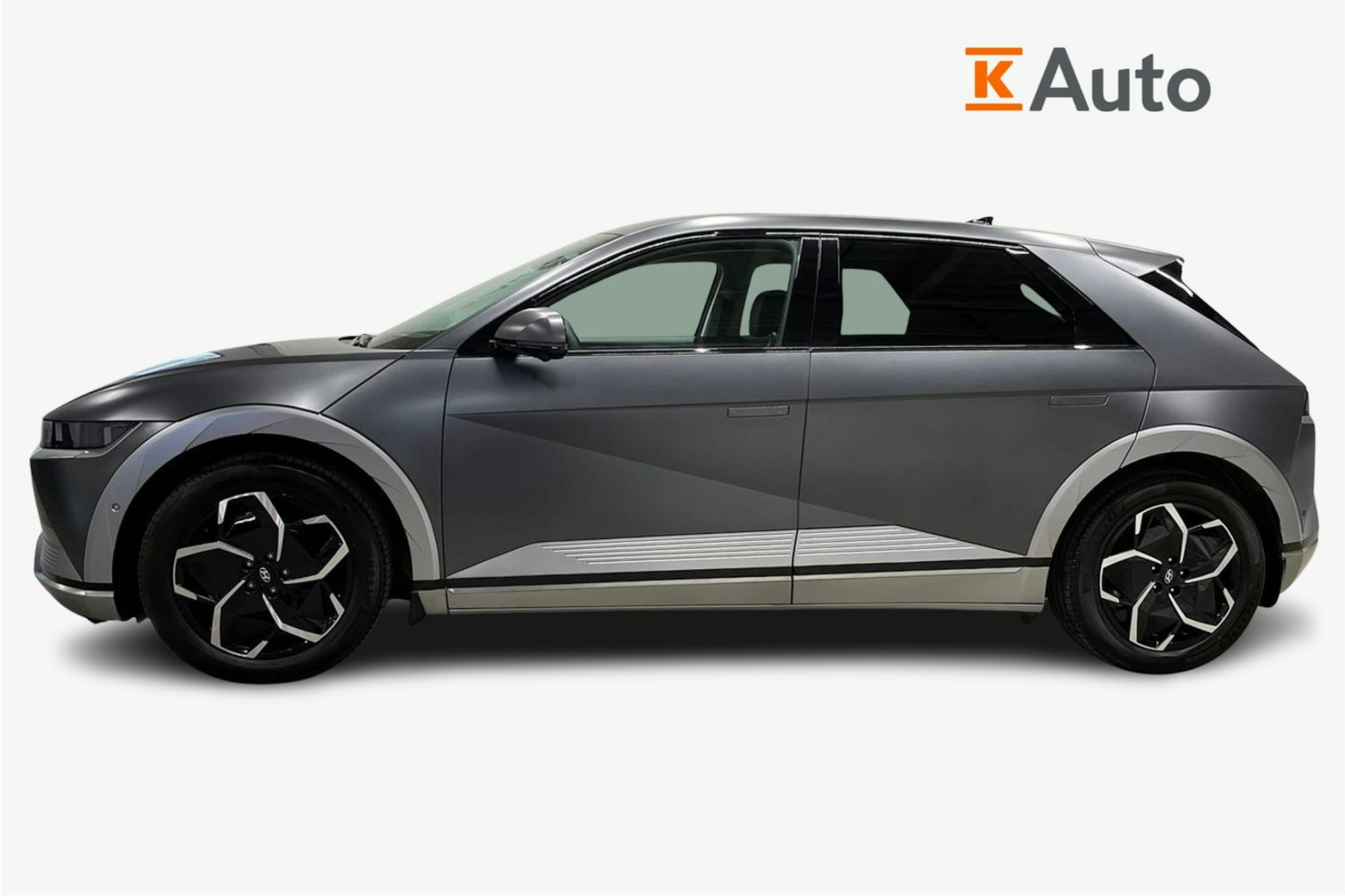 harmaa Hyundai IONIQ 5 2024 kuva 6.