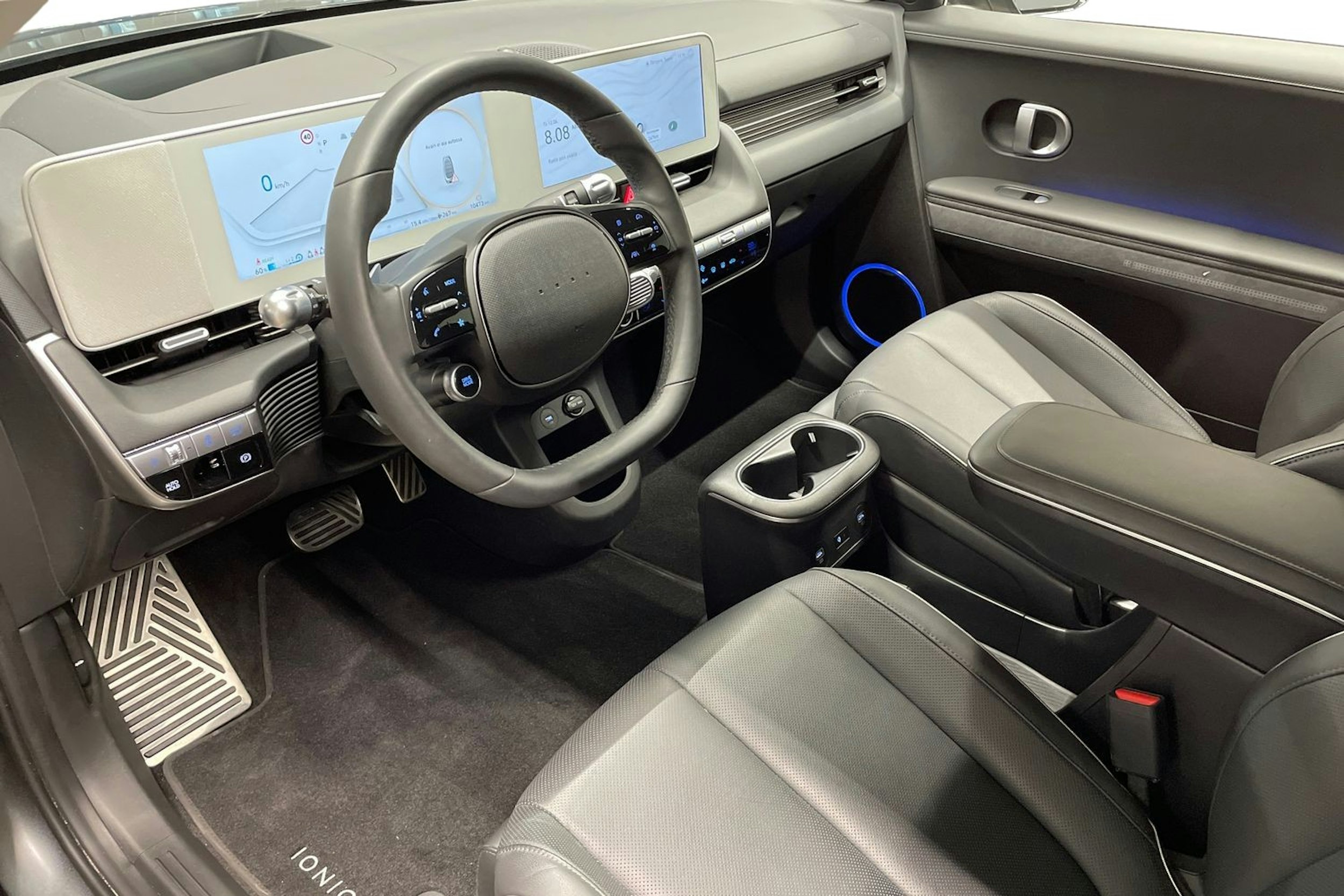 harmaa Hyundai IONIQ 5 2024 kuva 7.