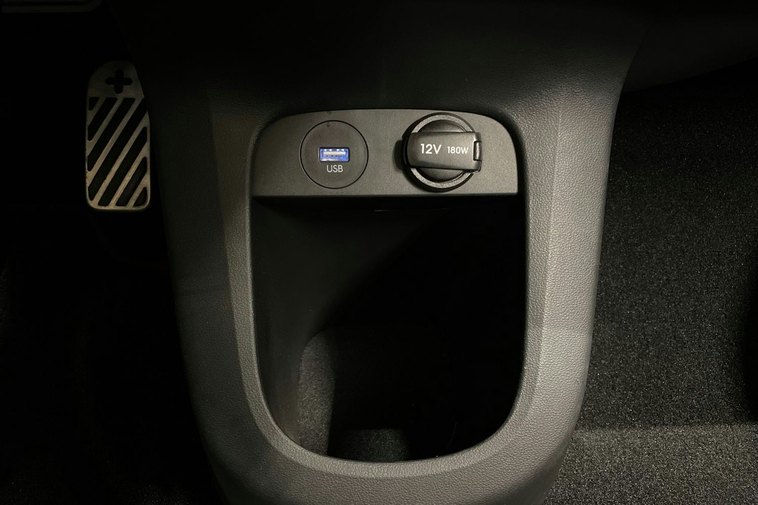harmaa Hyundai IONIQ 5 2024 kuva 28.