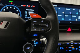 sininen Hyundai IONIQ 5 2025 kuva 16.