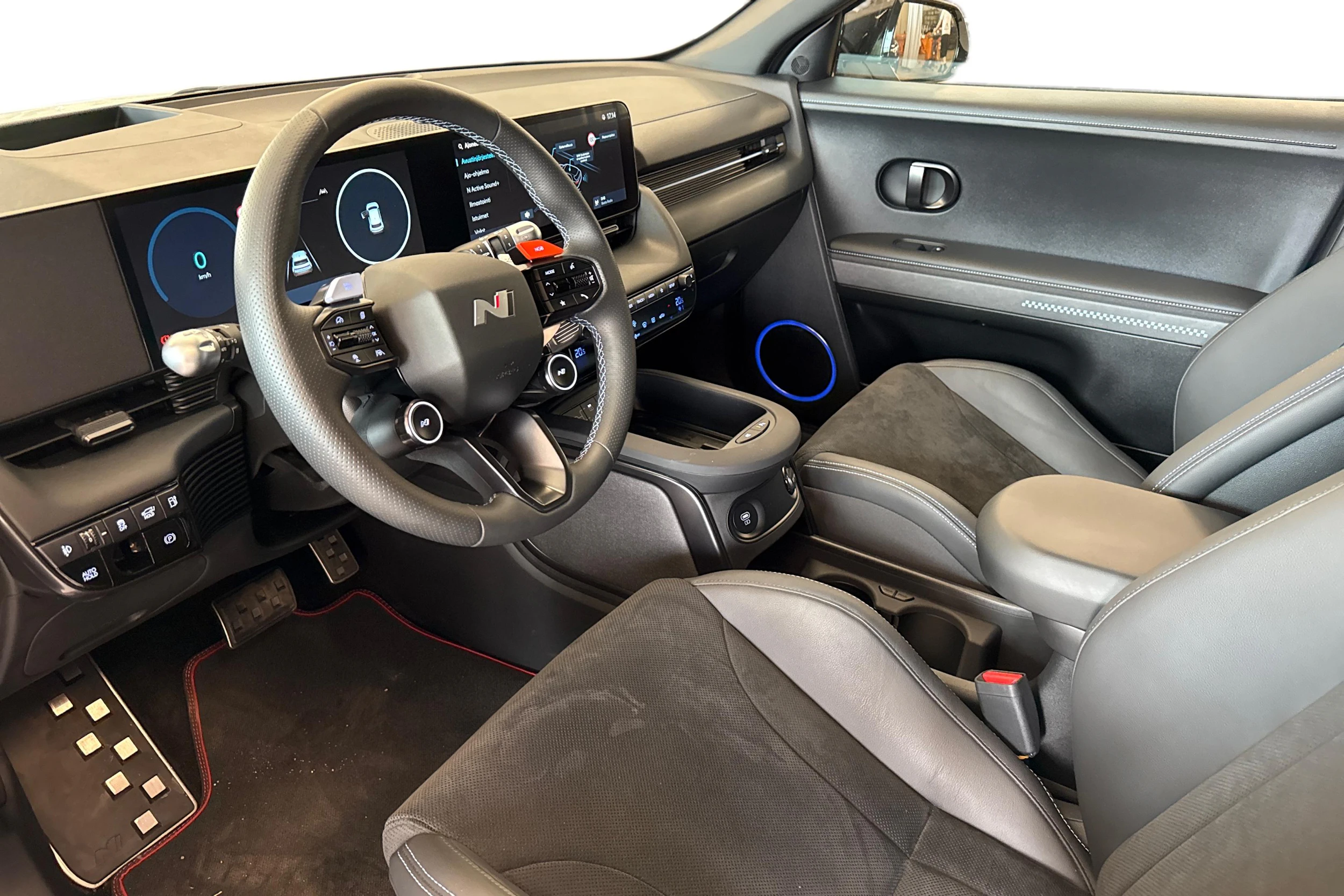 valkoinen Hyundai IONIQ 5 N 2024 kuva 3.