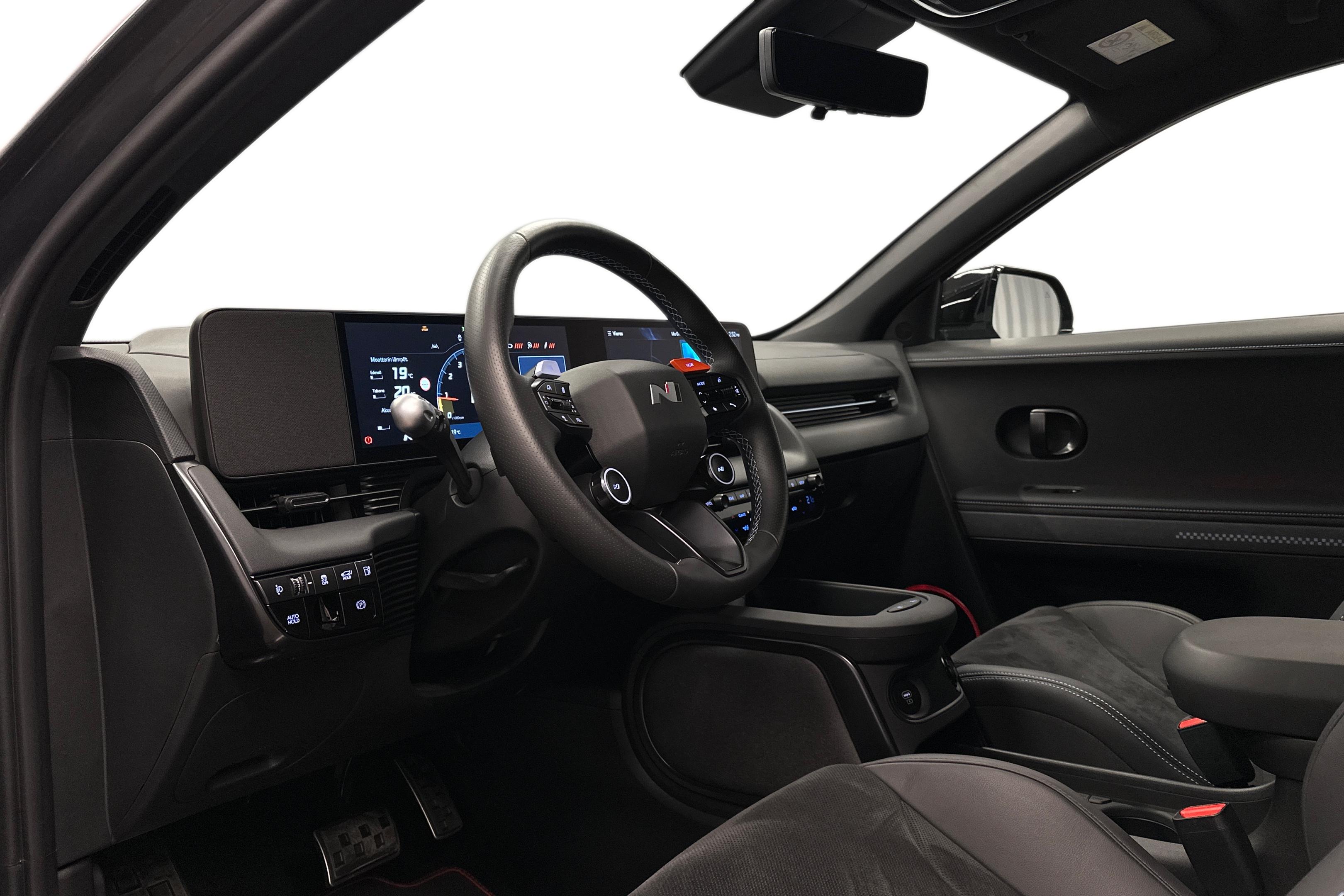 Muu merkki Muu malli 84 kWh 650 hv AWD 2024, photo 6/26