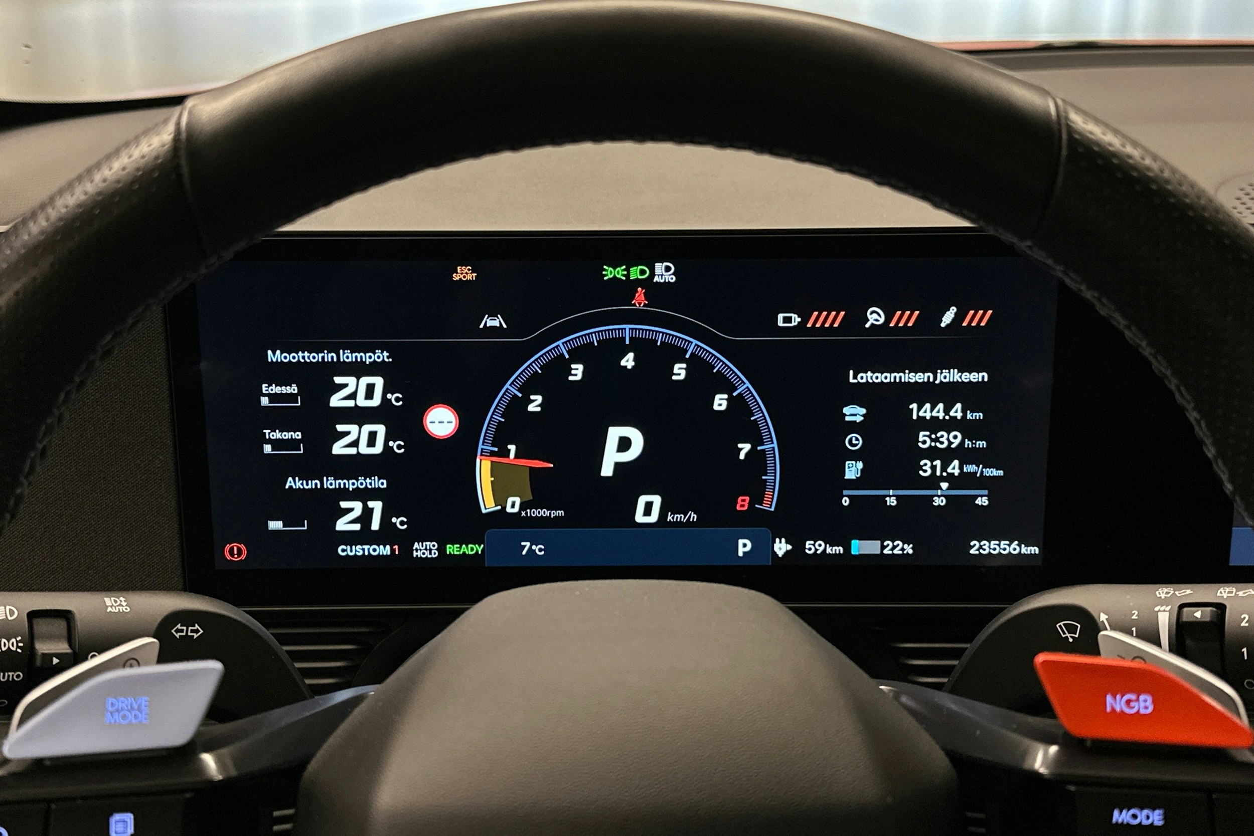 oranssi Hyundai IONIQ 5 N 2024 kuva 13.