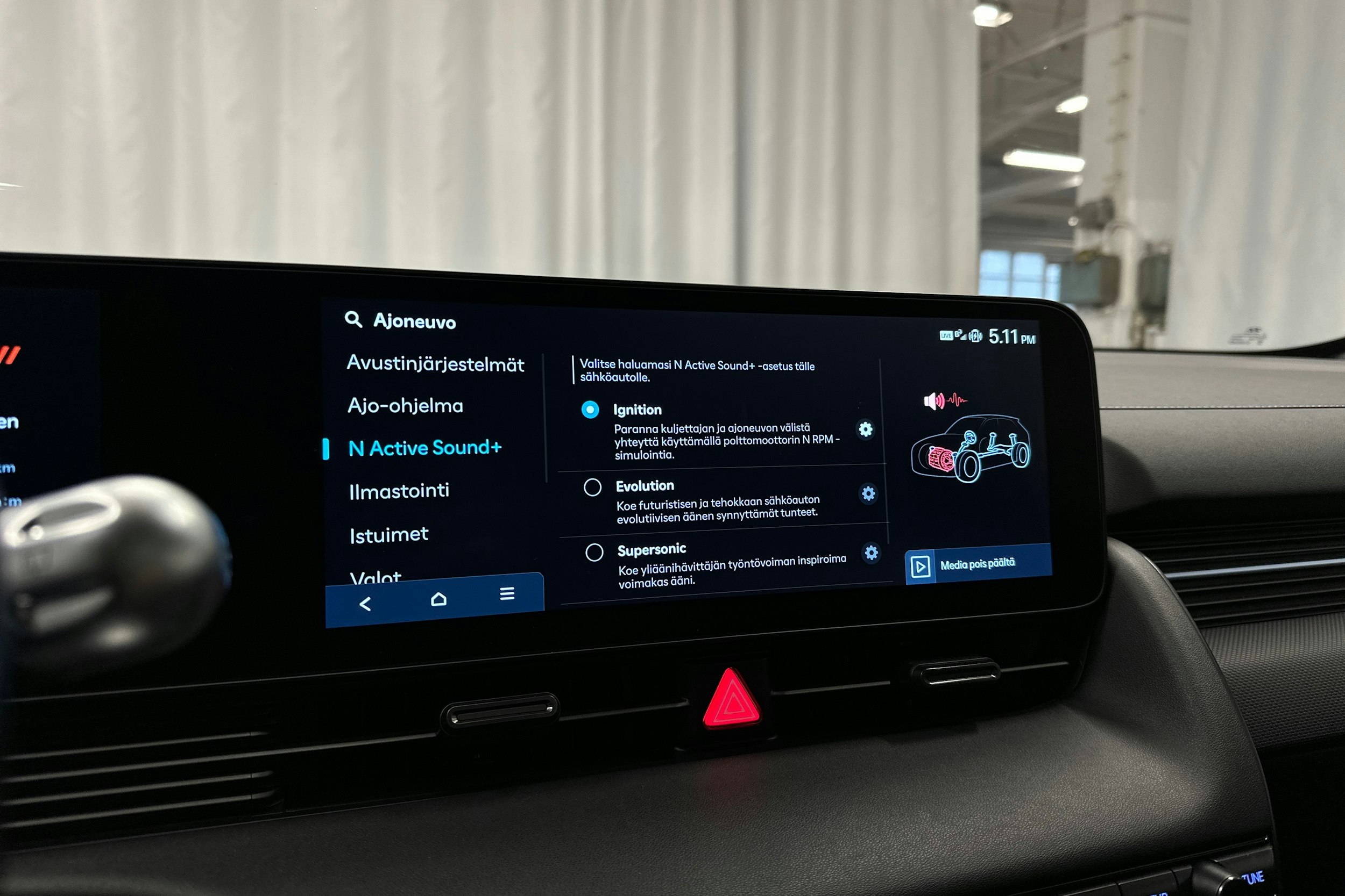 oranssi Hyundai IONIQ 5 N 2024 kuva 18.