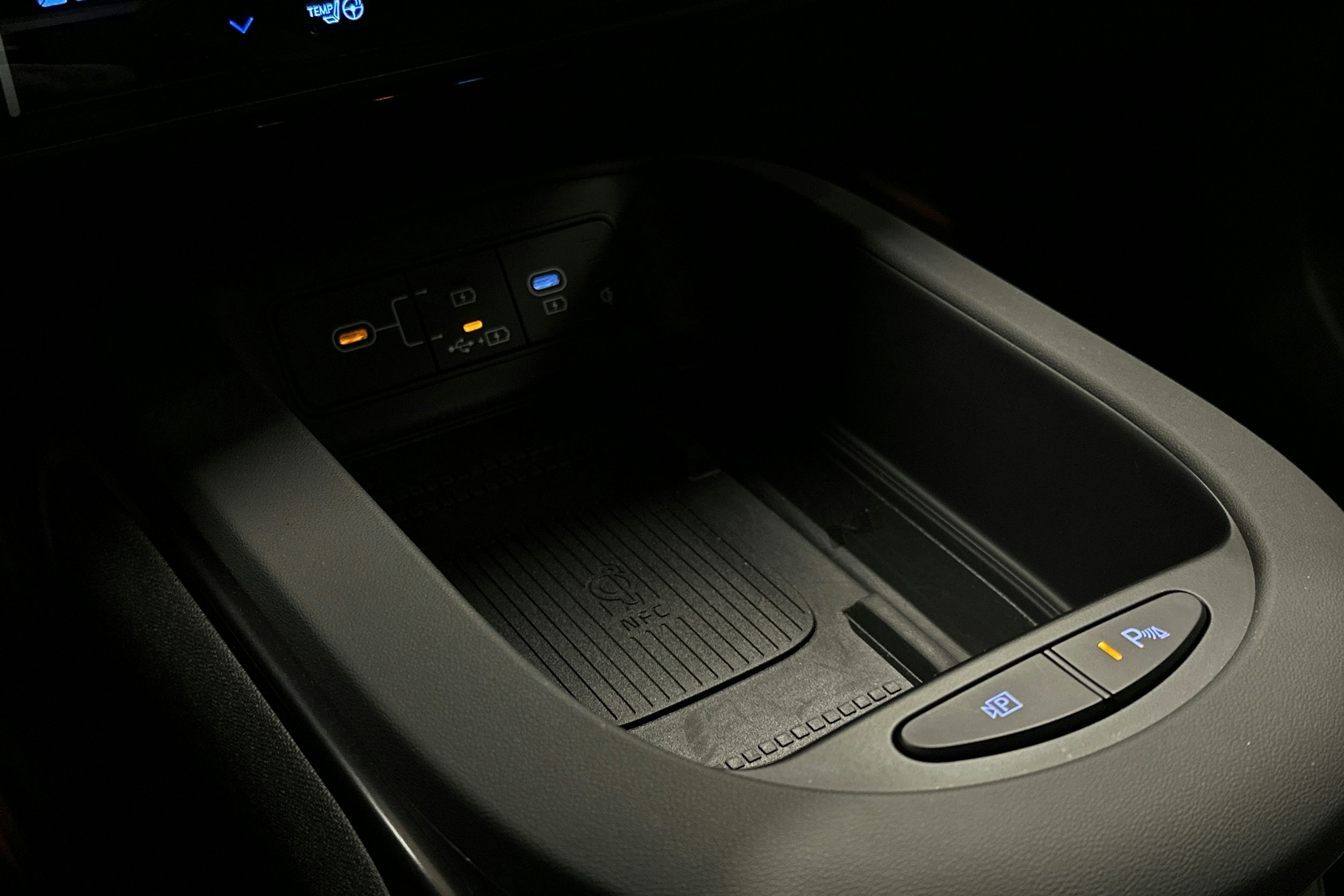 oranssi Hyundai IONIQ 5 N 2024 kuva 25.