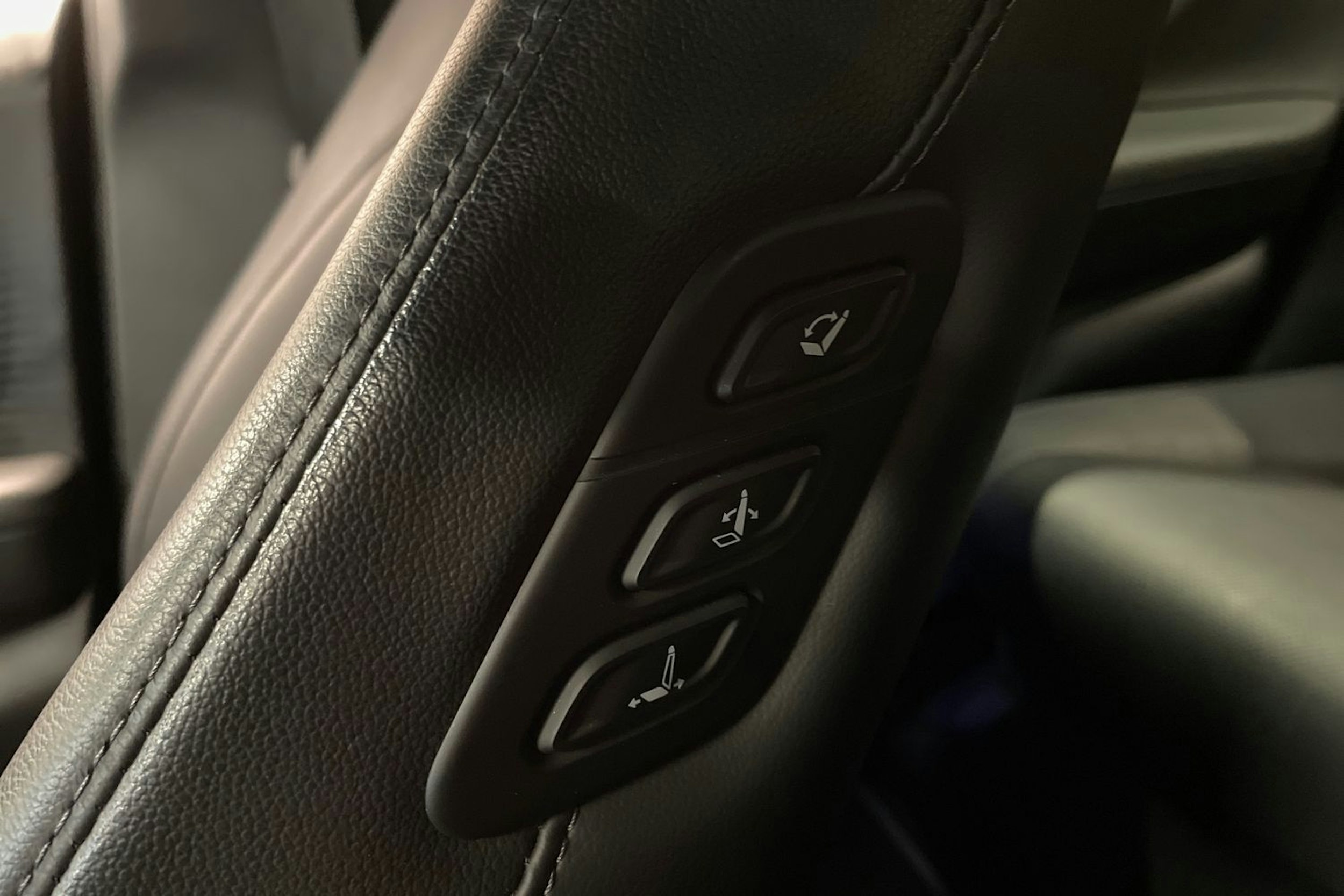 valkoinen Hyundai IONIQ 6 2023 kuva 30.