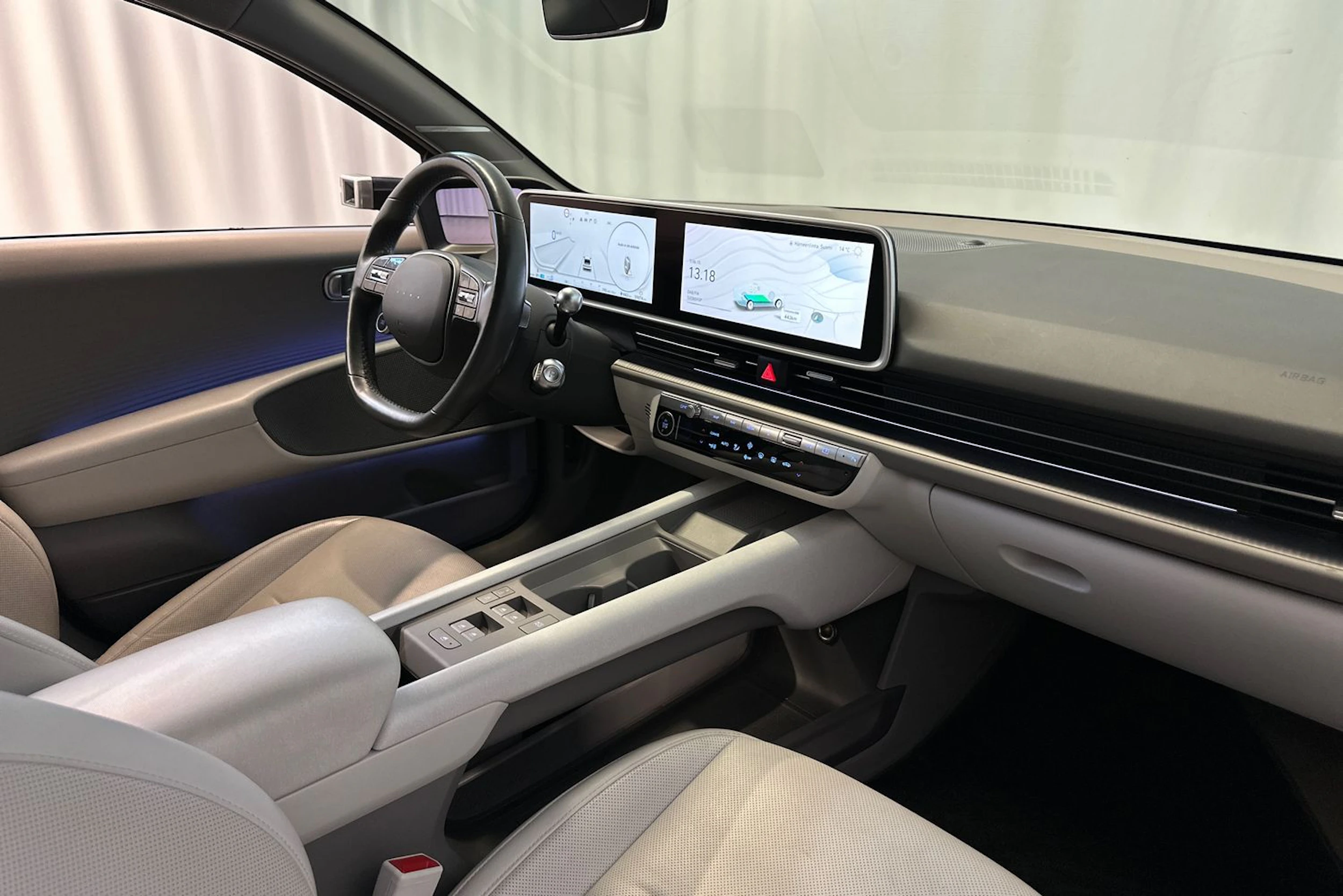 sininen Hyundai IONIQ 6 2023 kuva 12.