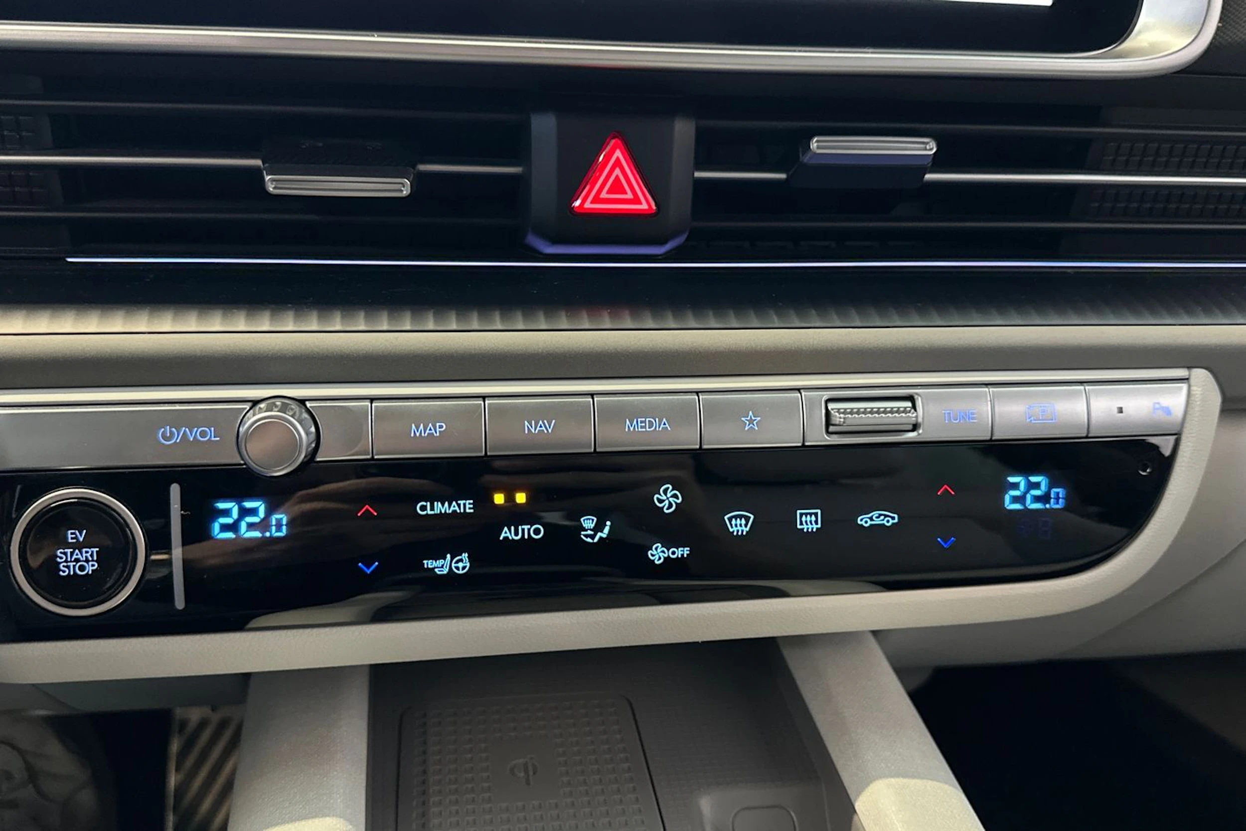 sininen Hyundai IONIQ 6 2023 kuva 23.