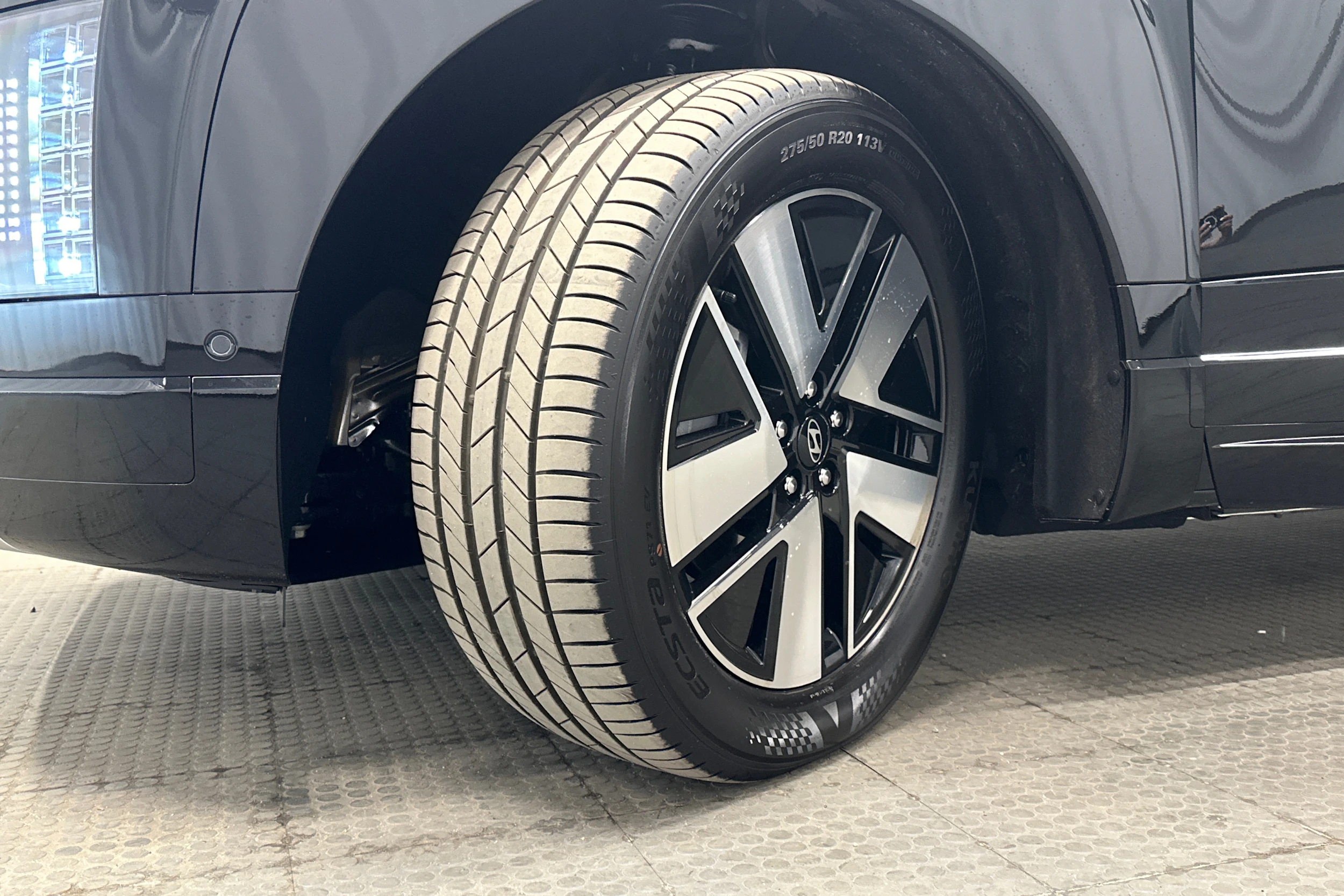 musta Hyundai IONIQ 9 2026 kuva 10.