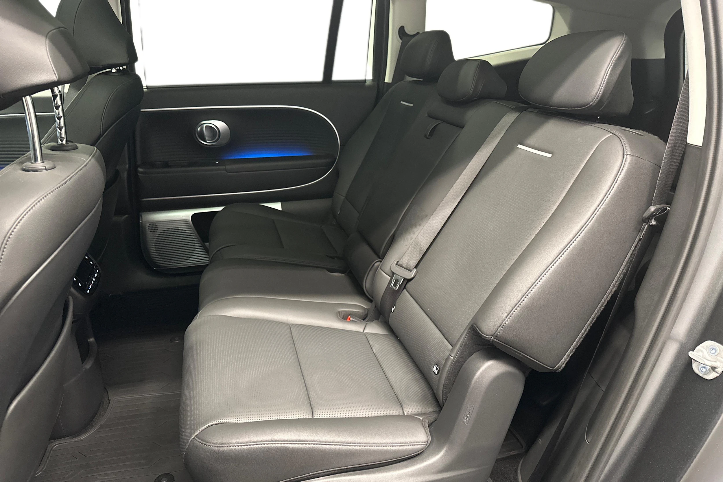 harmaa Hyundai IONIQ 9 2026 kuva 8.