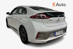 Valkoinen Hyundai IONIQ electric 2017 kuva 2.