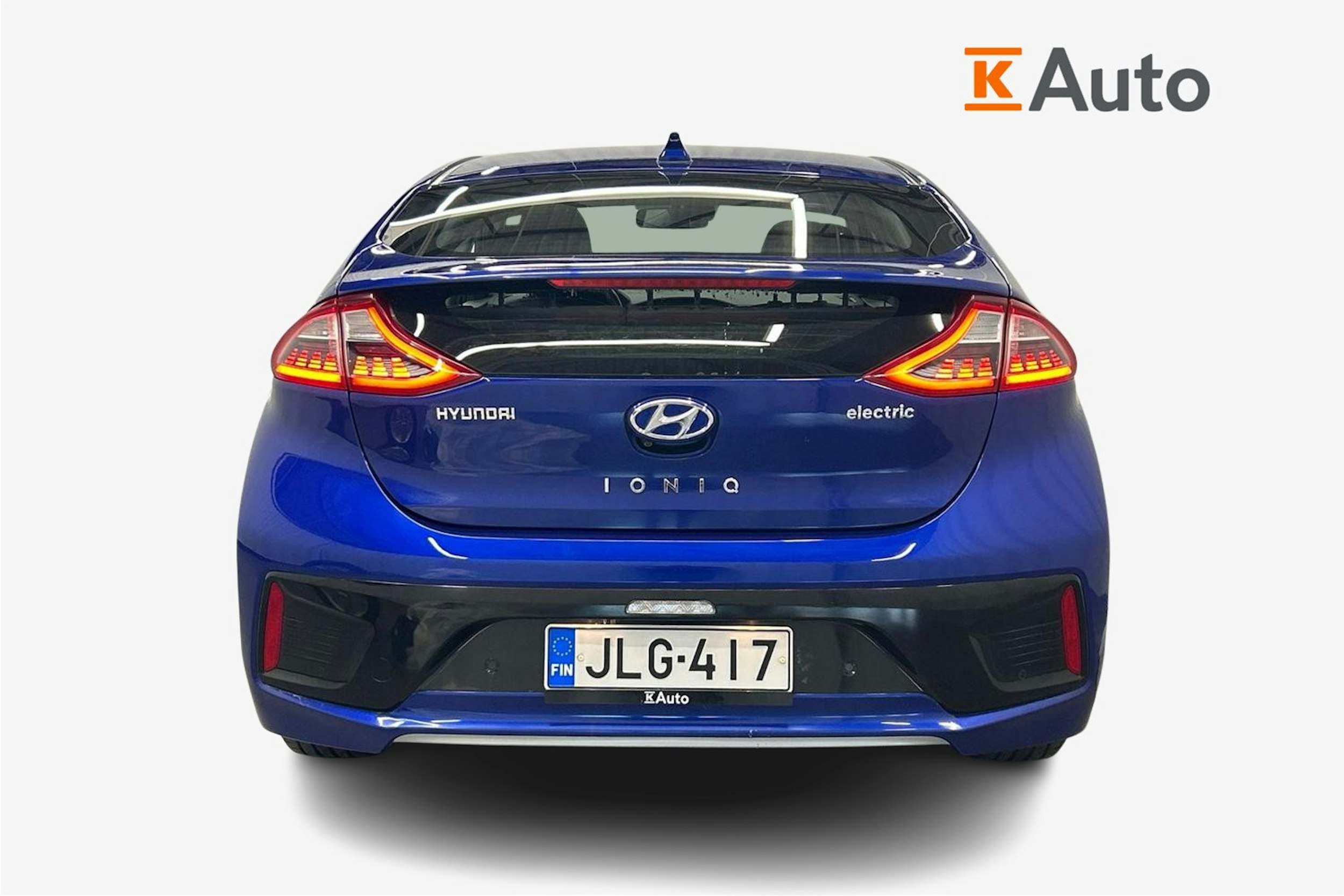 sininen Hyundai IONIQ electric 2019 kuva 3.