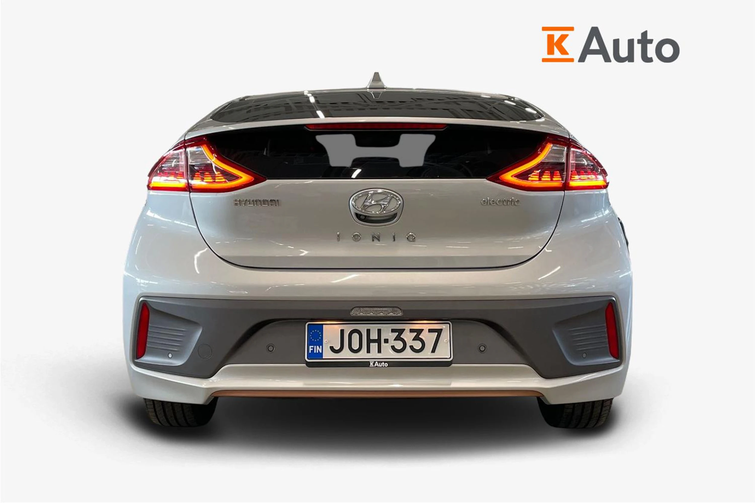 harmaa Hyundai IONIQ electric 2019 kuva 4.