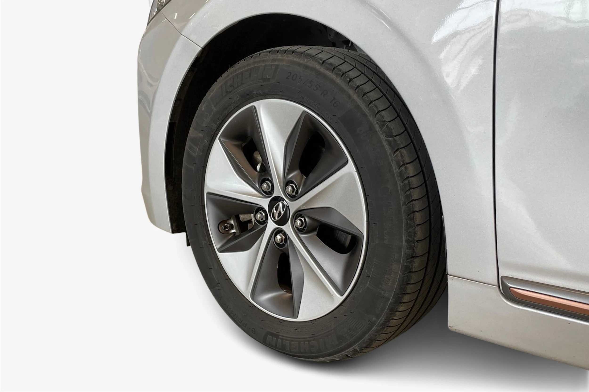 harmaa Hyundai IONIQ electric 2019 kuva 12.