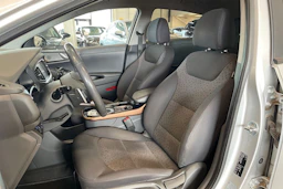 harmaa Hyundai IONIQ electric 2019 kuva 15.