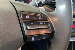 harmaa Hyundai IONIQ electric 2019 kuva 18.