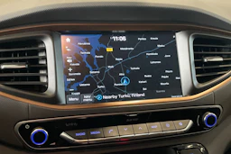 harmaa Hyundai IONIQ electric 2019 kuva 22.