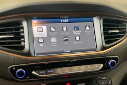 harmaa Hyundai IONIQ electric 2019 kuva 24.