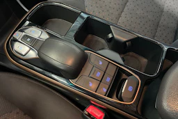 harmaa Hyundai IONIQ electric 2019 kuva 27.