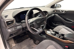 valkoinen Hyundai IONIQ electric 2019 kuva 3.