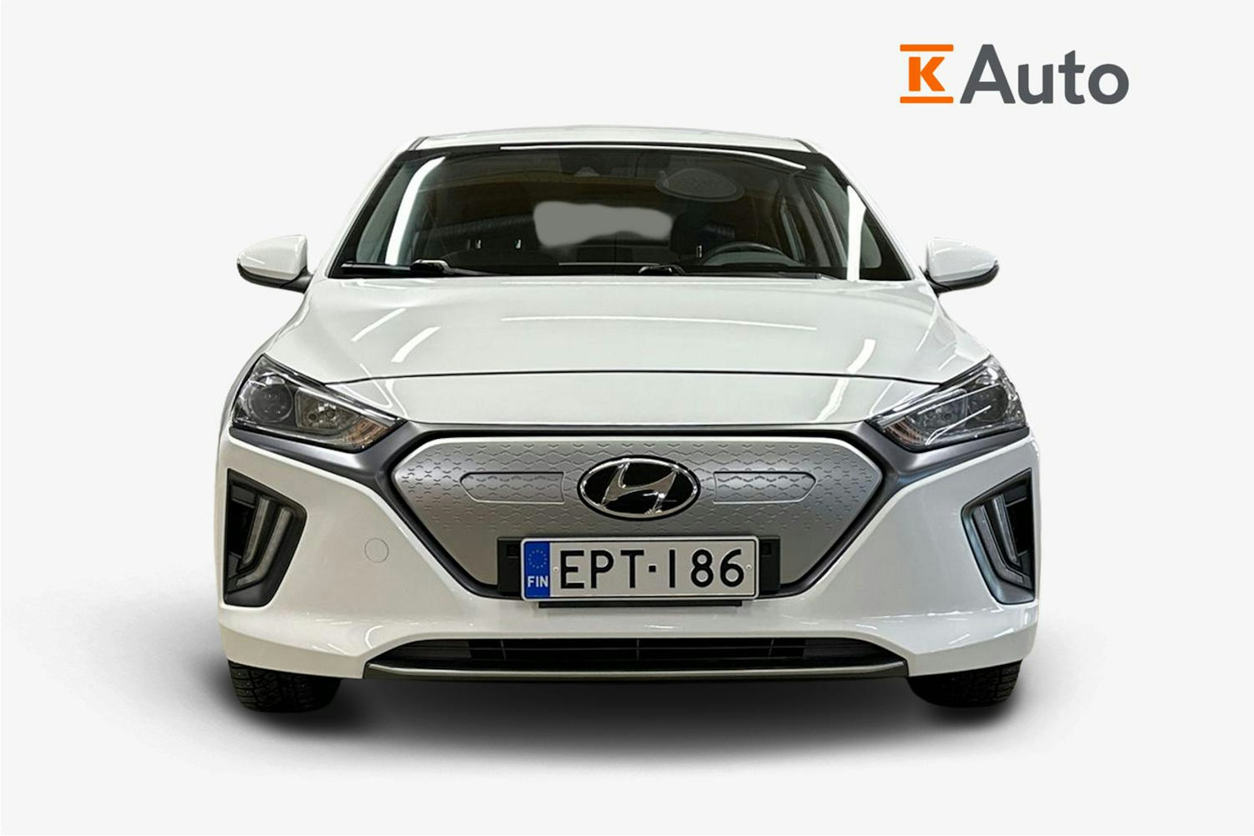 valkoinen Hyundai IONIQ electric 2020 kuva 5.