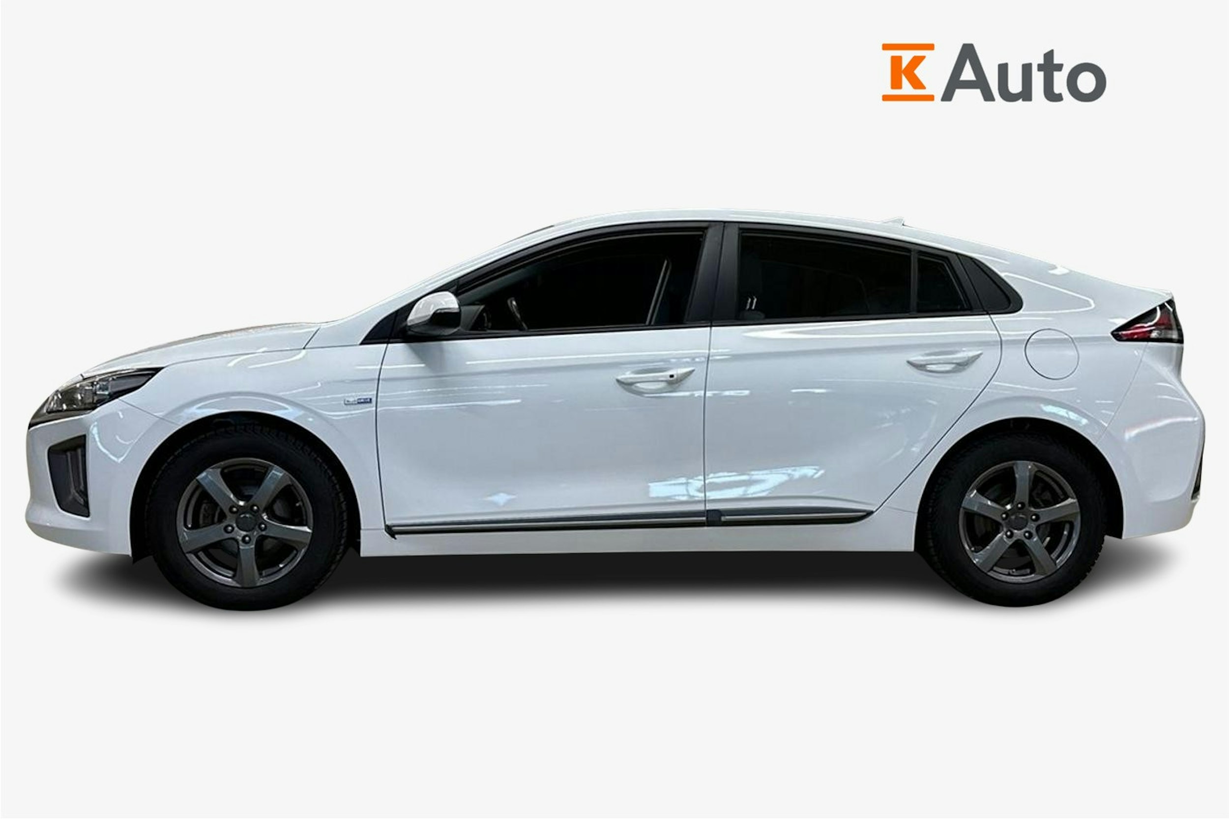 valkoinen Hyundai IONIQ electric 2020 kuva 6.