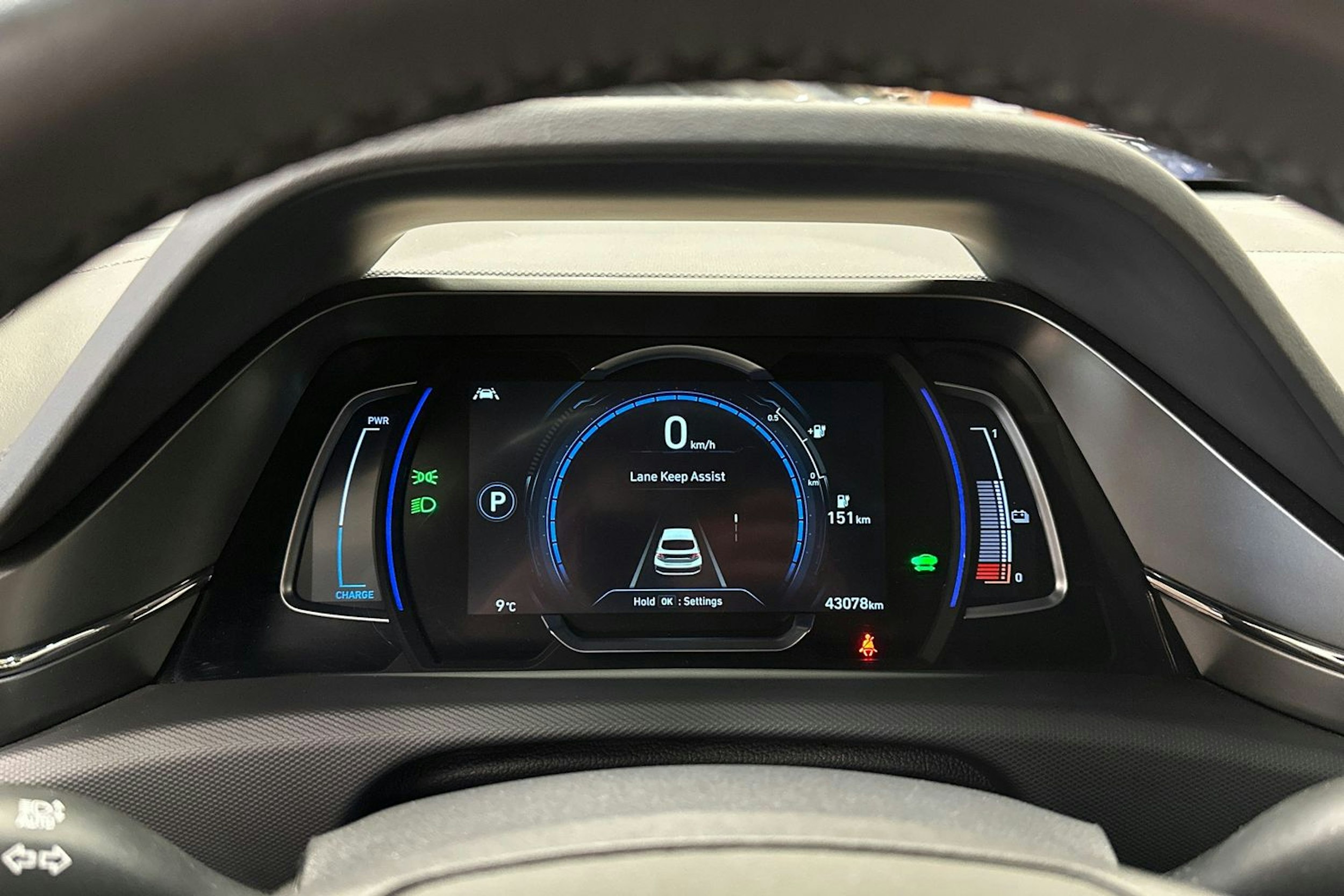 valkoinen Hyundai IONIQ electric 2020 kuva 23.