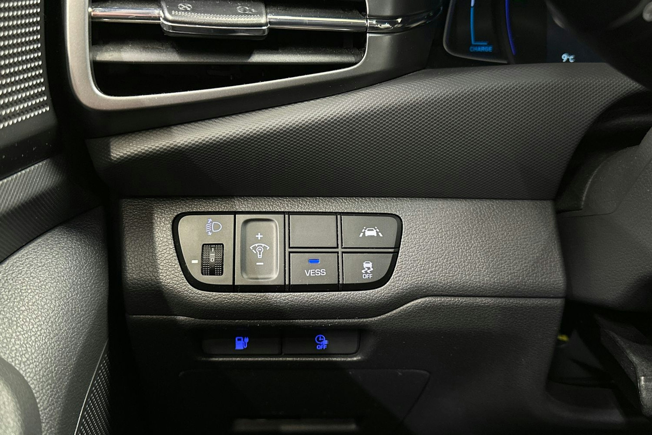 valkoinen Hyundai IONIQ electric 2020 kuva 26.