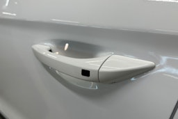 valkoinen Hyundai IONIQ electric 2020 kuva 29.