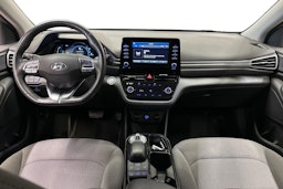 valkoinen Hyundai IONIQ electric 2020 kuva 9.