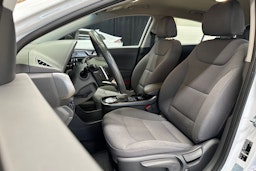 valkoinen Hyundai IONIQ electric 2020 kuva 16.