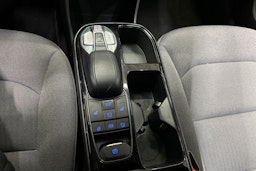 valkoinen Hyundai IONIQ electric 2020 kuva 21.