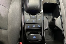 valkoinen Hyundai IONIQ electric 2020 kuva 22.