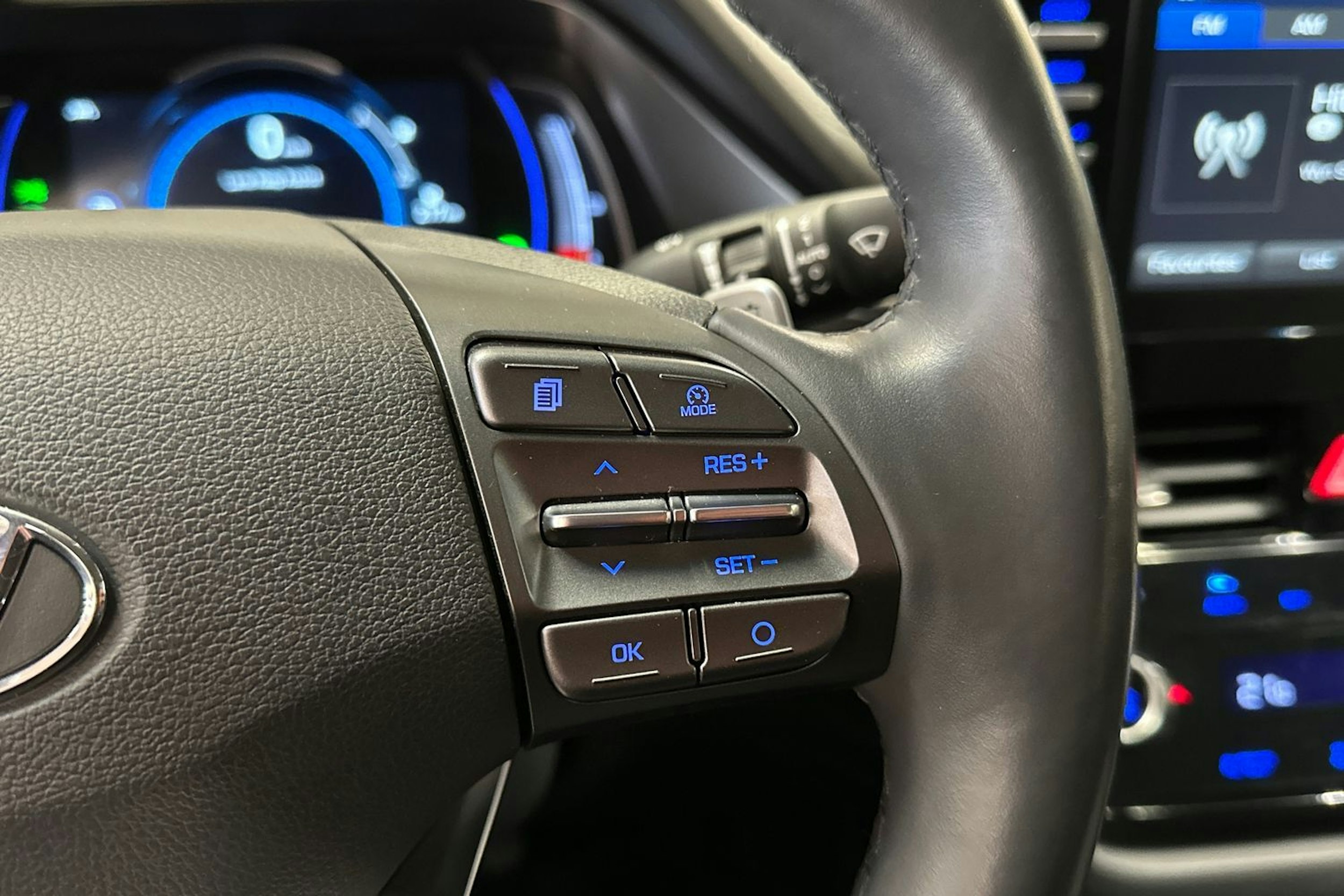 valkoinen Hyundai IONIQ electric 2020 kuva 25.