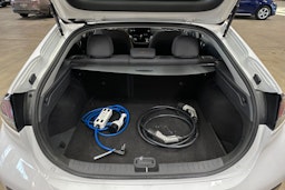 valkoinen Hyundai IONIQ electric 2020 kuva 30.