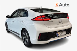 valkoinen Hyundai IONIQ hybrid 2017 kuva 2.