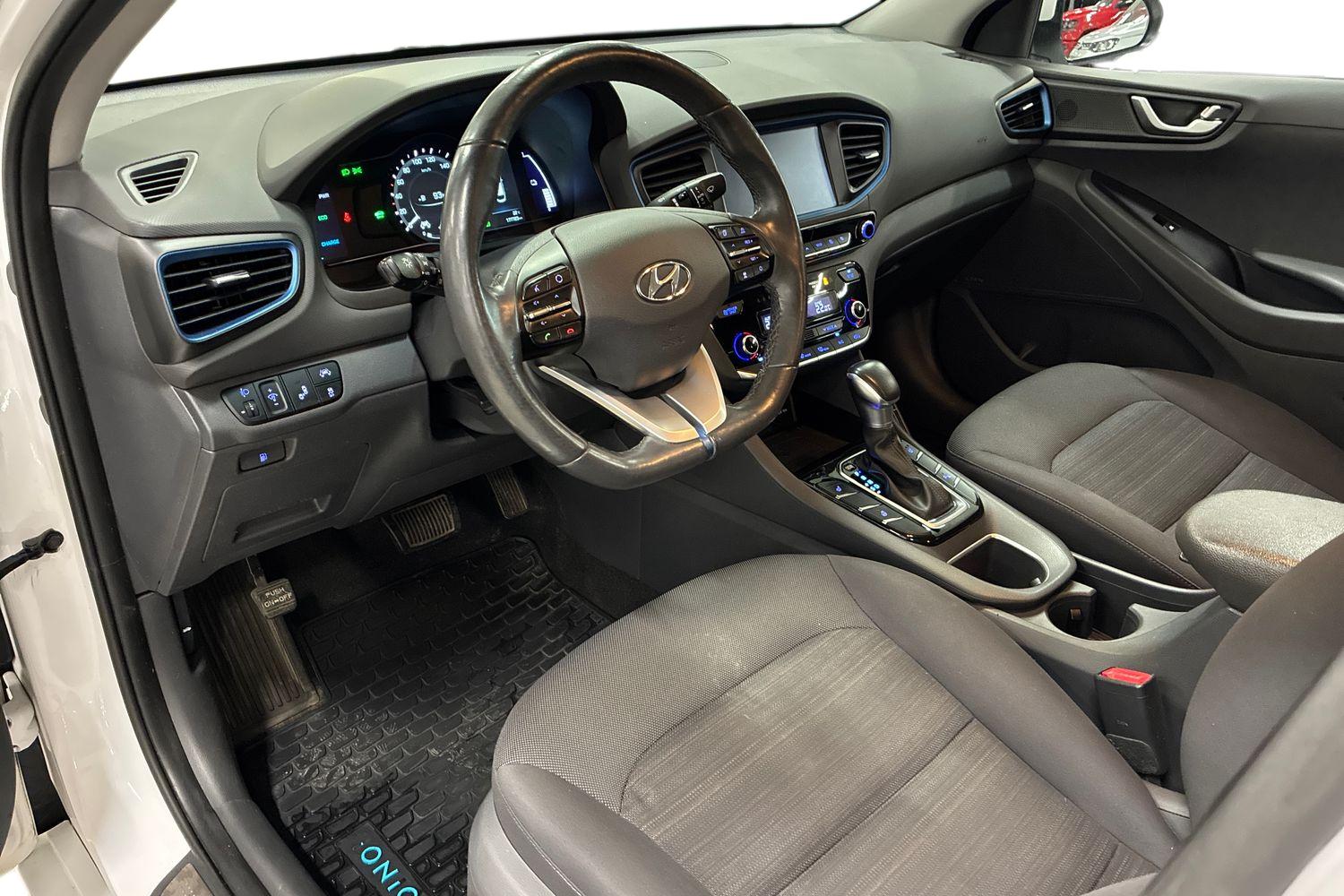 Hyundai Ioniq Hybrid DCT Style 2017, photo 6/31