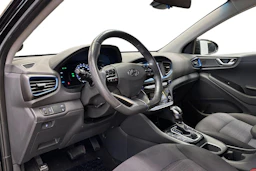 musta Hyundai IONIQ hybrid 2017 kuva 6.